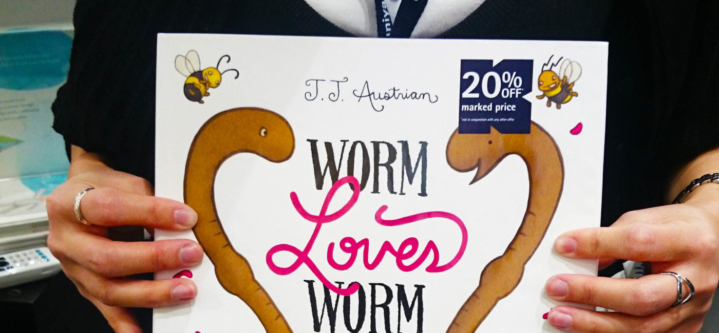 What’s the Big idea? | Phoebe reviews Worm Loves Worm